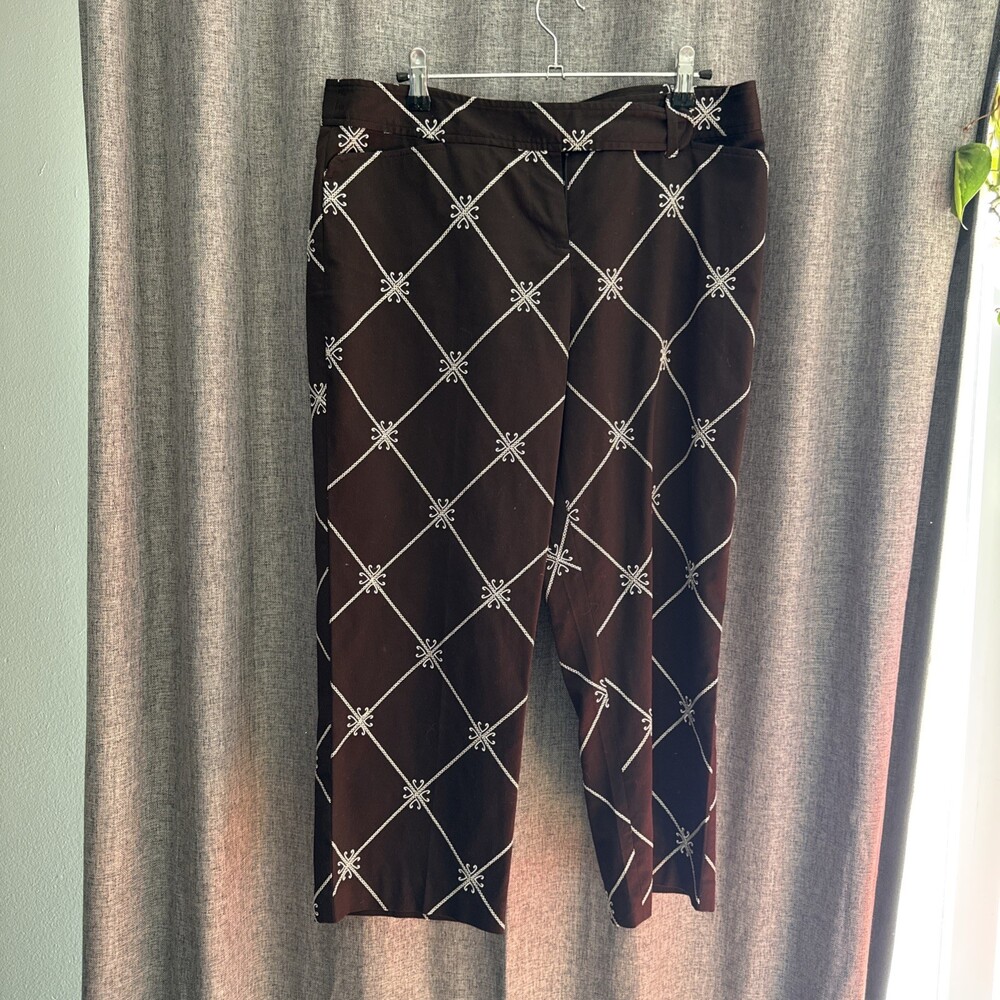 Women’s Ann Taylor Loft Brown Capris With White Design